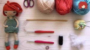 Muñeca amigurumi Emilie con patrón