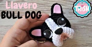 Llavero bulldog amigurumi