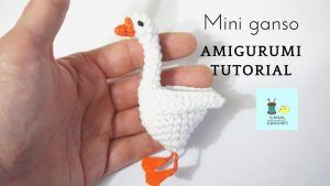 Mini ganso amigurumi a crochet