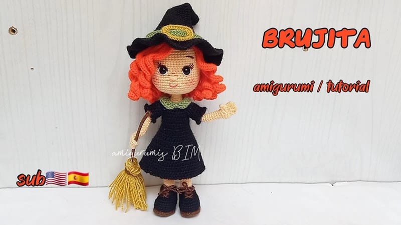 Brujita amigurumi para Halloween